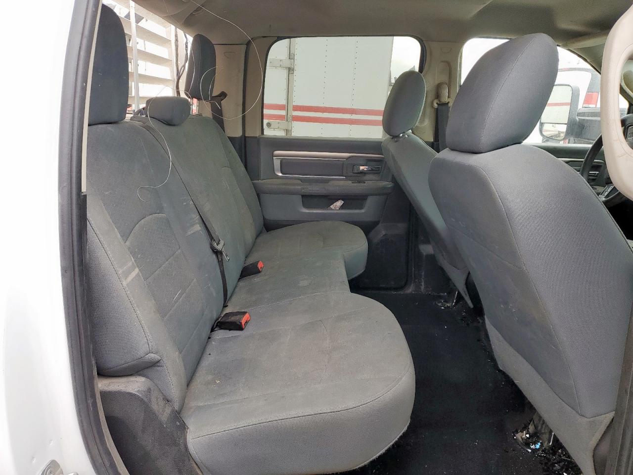 2017 Ram 3500 Utility / Service Truck VIN: 3C7WRTCL5HG701957 Lot: 92812355