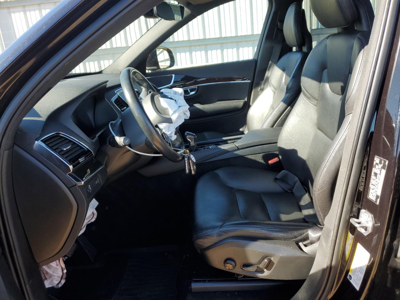 2018 Volvo Xc90 T5 VIN: YV4102PK1J1351872 Lot: 90103635