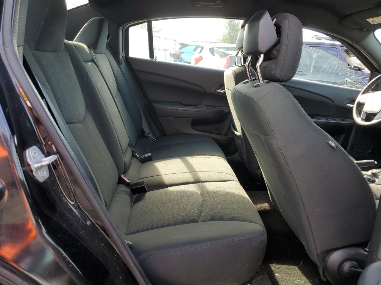 2011 Chrysler 200 Touring VIN: 1C3BC1FG2BN553060 Lot: 90356455