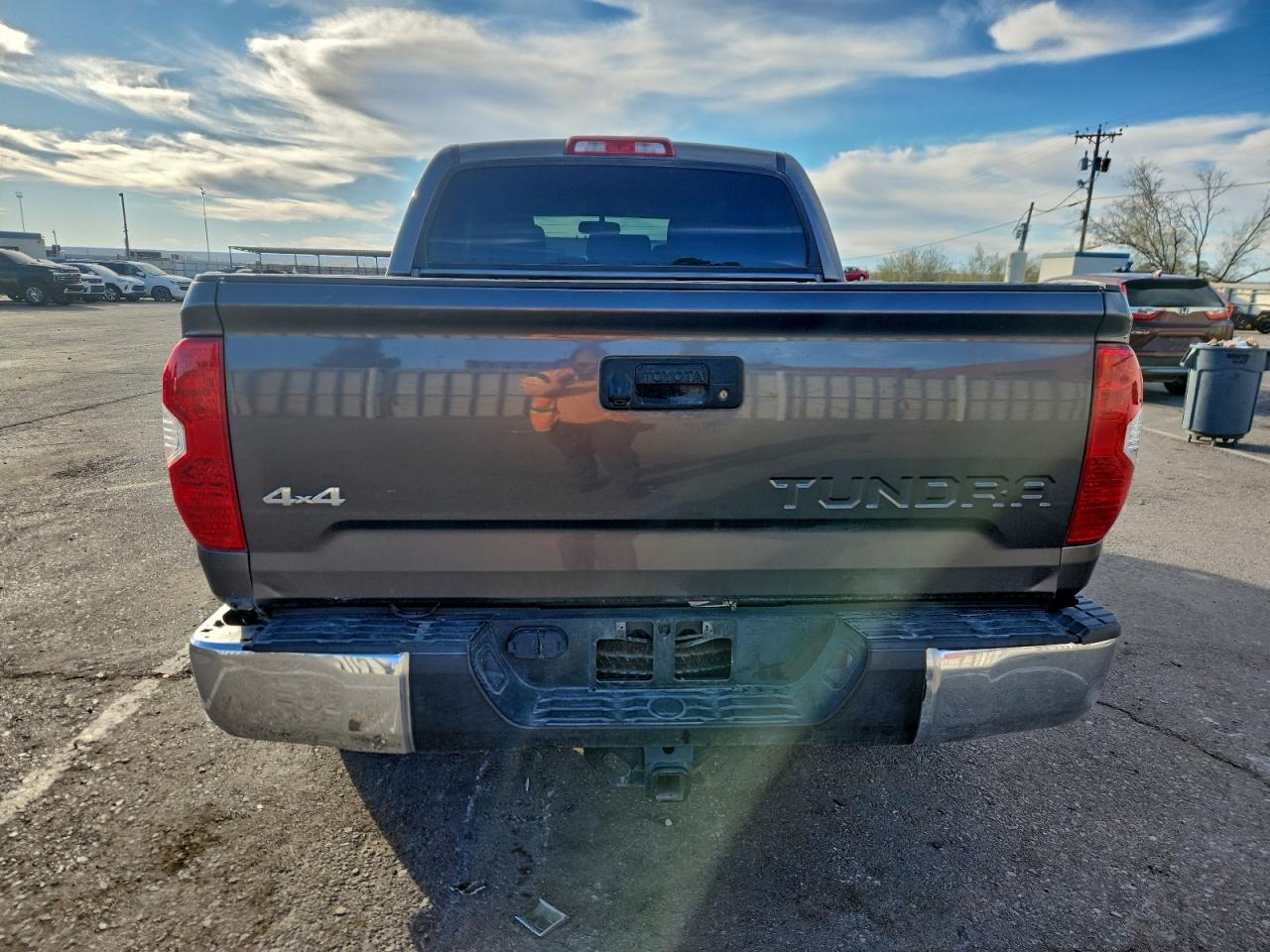 2017 Toyota Tundra Crewmax Sr5 VIN: 5TFDW5F1XHX591888 Lot: 93977805