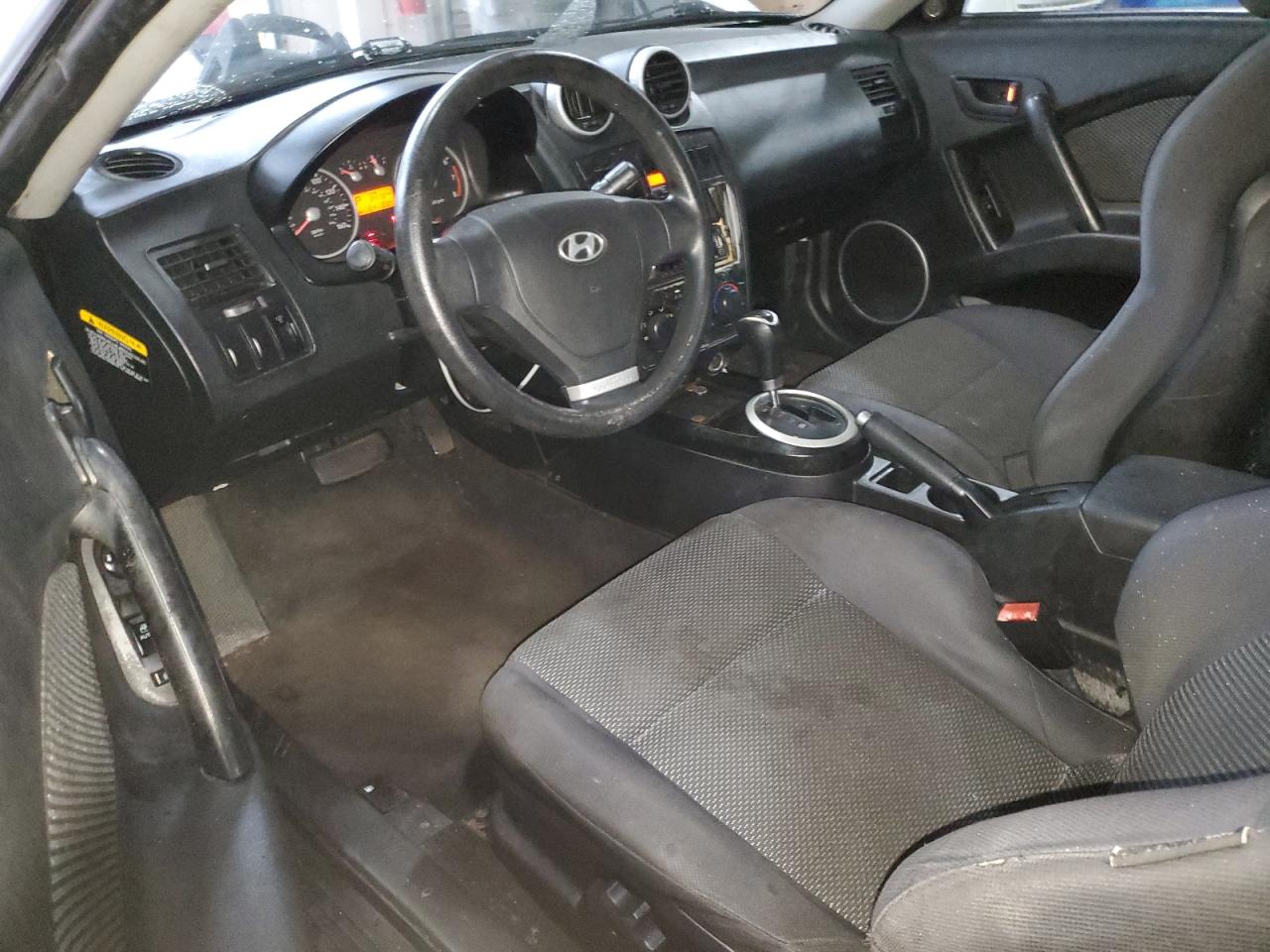 2005 Hyundai Tiburon VIN: KMHHM65D75U180109 Lot: 93043595