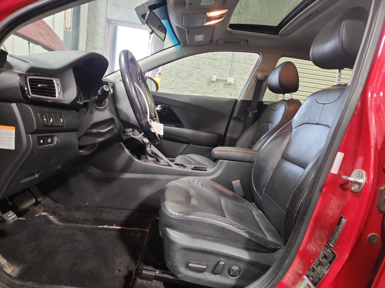 2017 Kia Niro Ex Touring VIN: KNDCE3LC6H5090565 Lot: 93377315