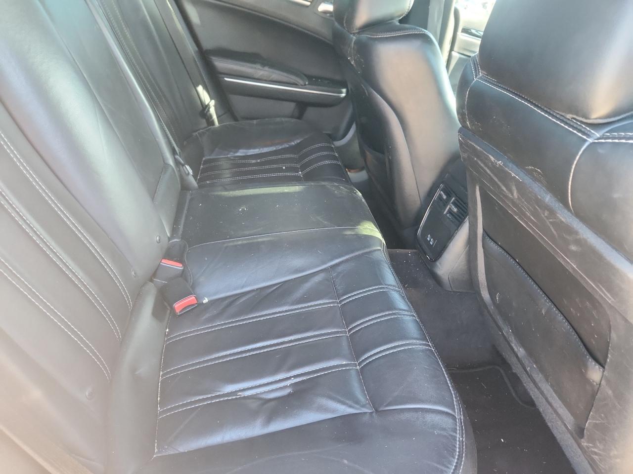 2018 Chrysler 300 S VIN: 2C3CCABG1JH214453 Lot: 92309305