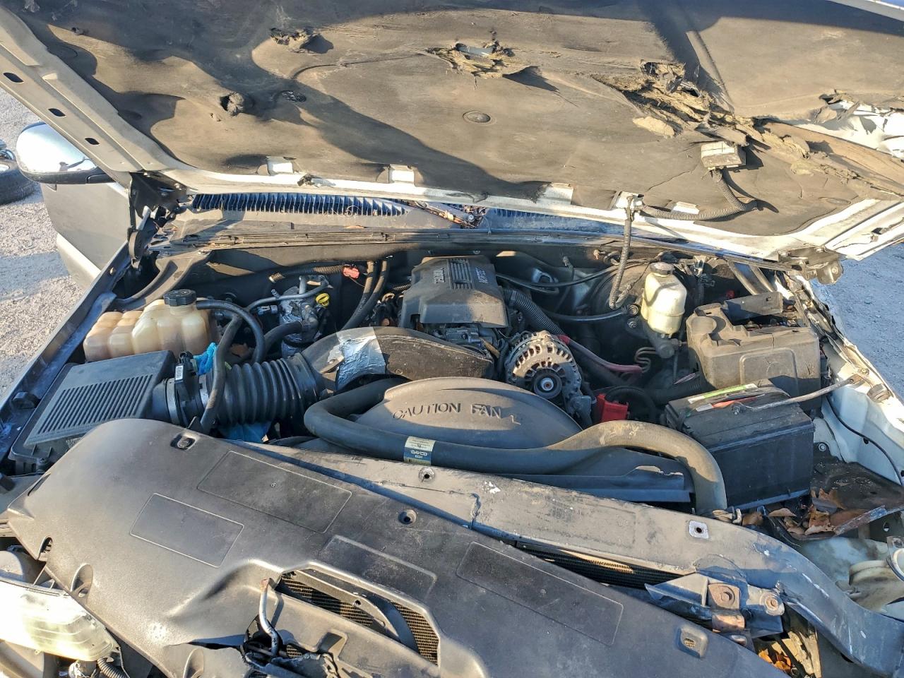 2000 Chevrolet Silverado C1500 VIN: 2GCEC19T8Y1110746 Lot: 94176195