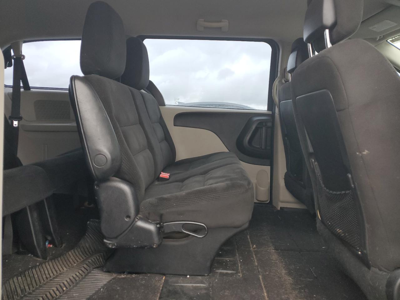 2017 Dodge Grand Caravan Se VIN: 2C4RDGBG5HR641645 Lot: 92926625