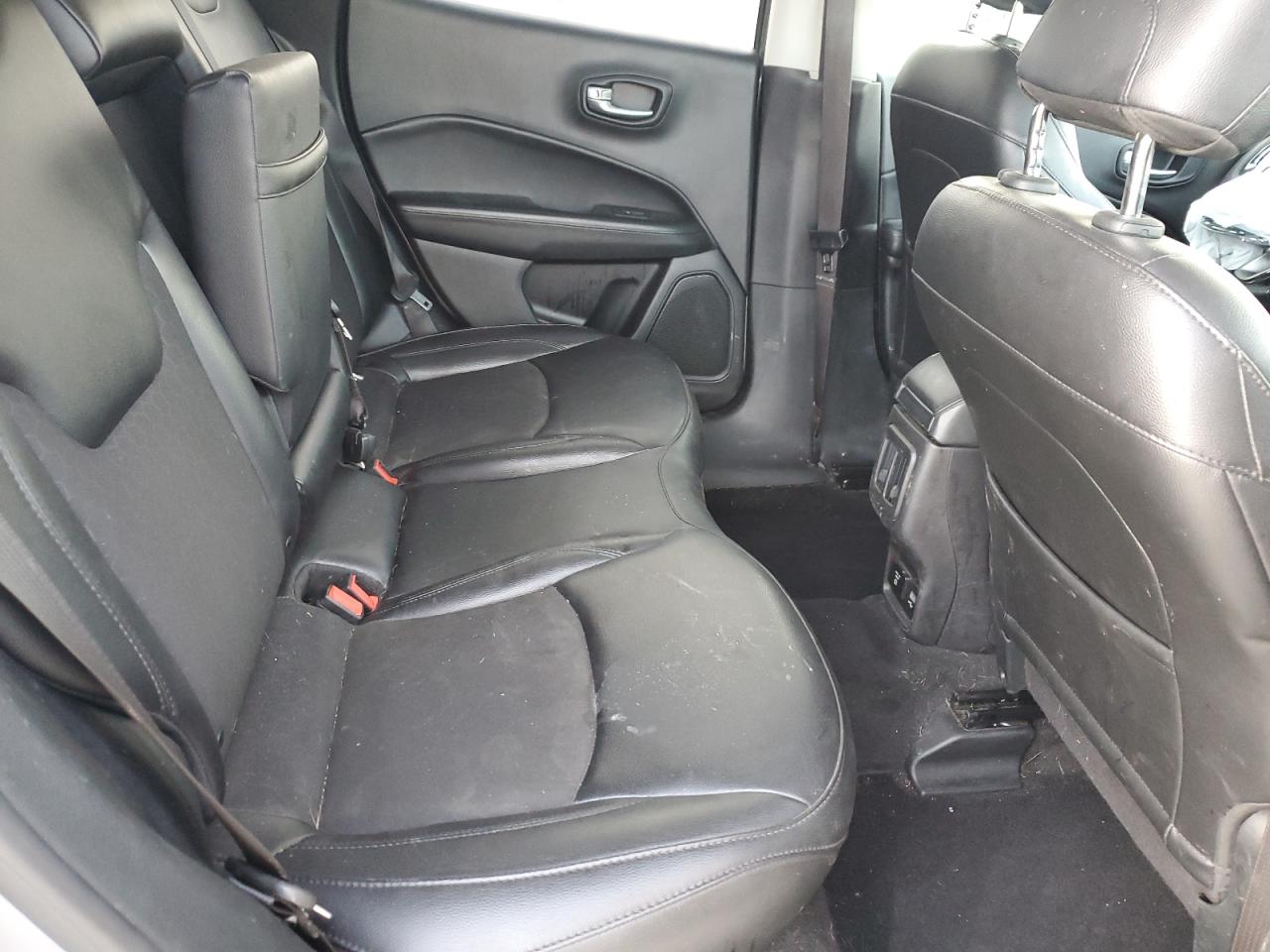 2019 Jeep Compass Latitude VIN: 3C4NJDBB6KT648280 Lot: 91637455