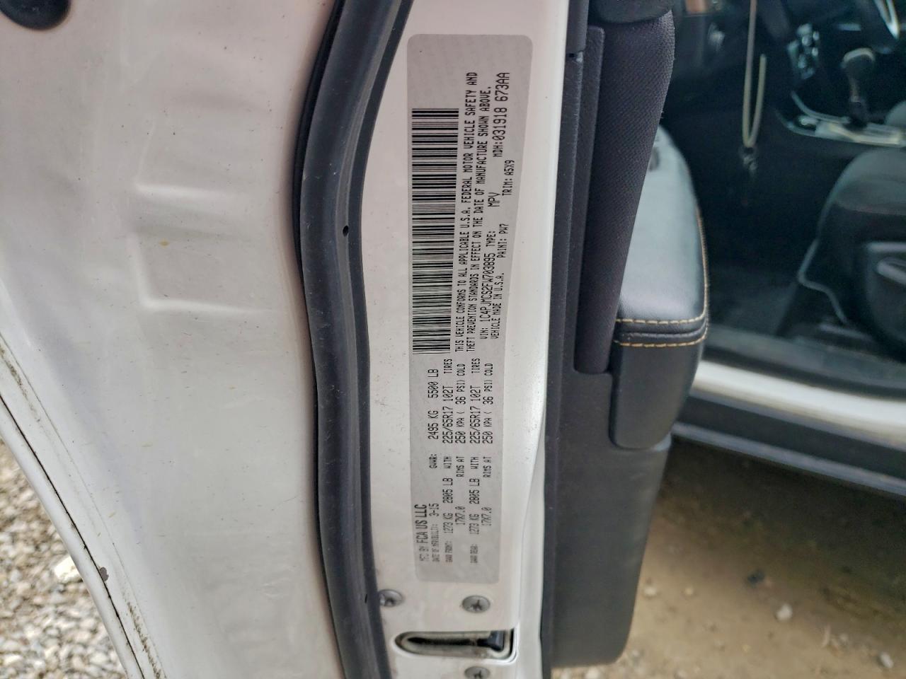 2015 Jeep Cherokee Latitude VIN: 1C4PJMCS2FW703895 Lot: 93817495