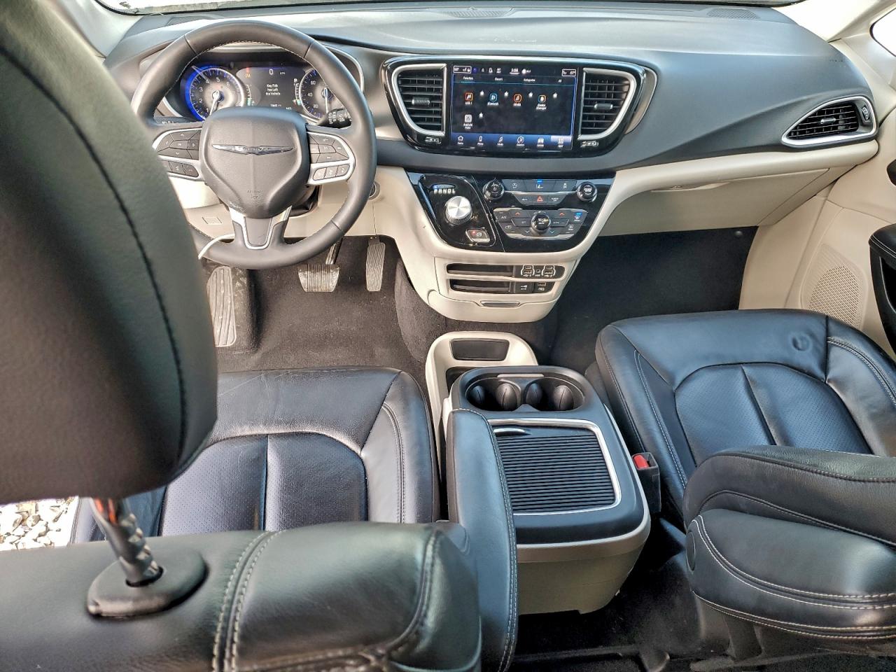 2022 Chrysler Pacifica Touring L VIN: 2C4RC1BG6NR188714 Lot: 92951385