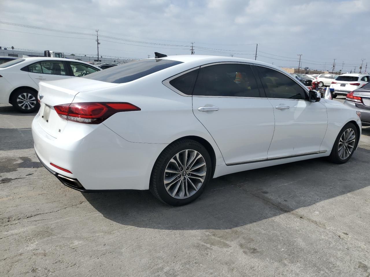 2015 Hyundai Genesis 3.8L VIN: KMHGN4JE2FU054396 Lot: 91110545