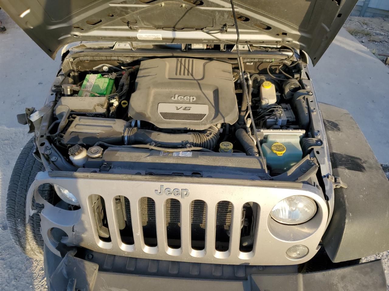 2016 Jeep Wrangler Unlimited Sport VIN: 1C4BJWDG5GL138061 Lot: 90619425