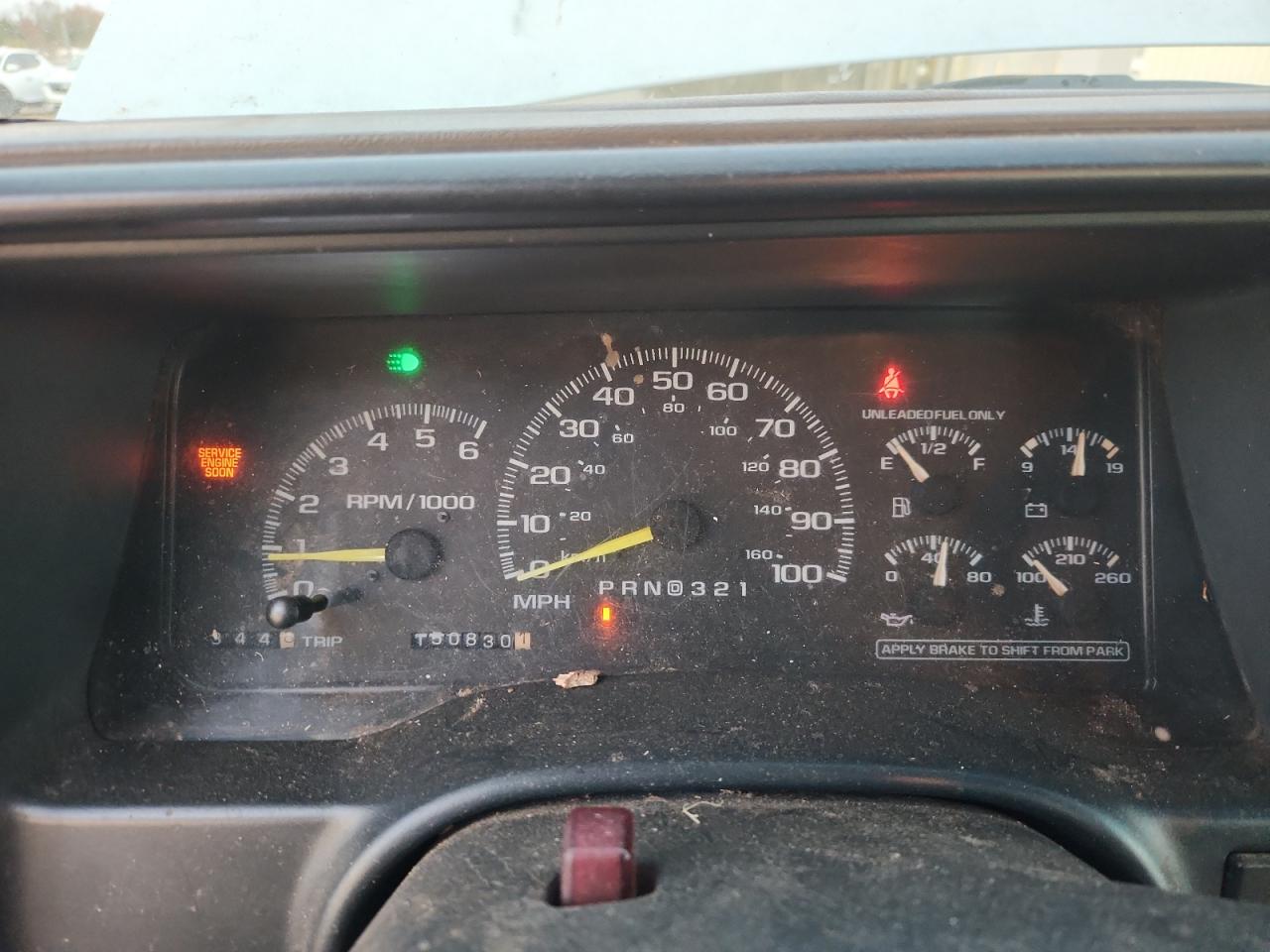 1999 GMC Sierra K2500 VIN: 1GTGK24R3XR703966 Lot: 92664755