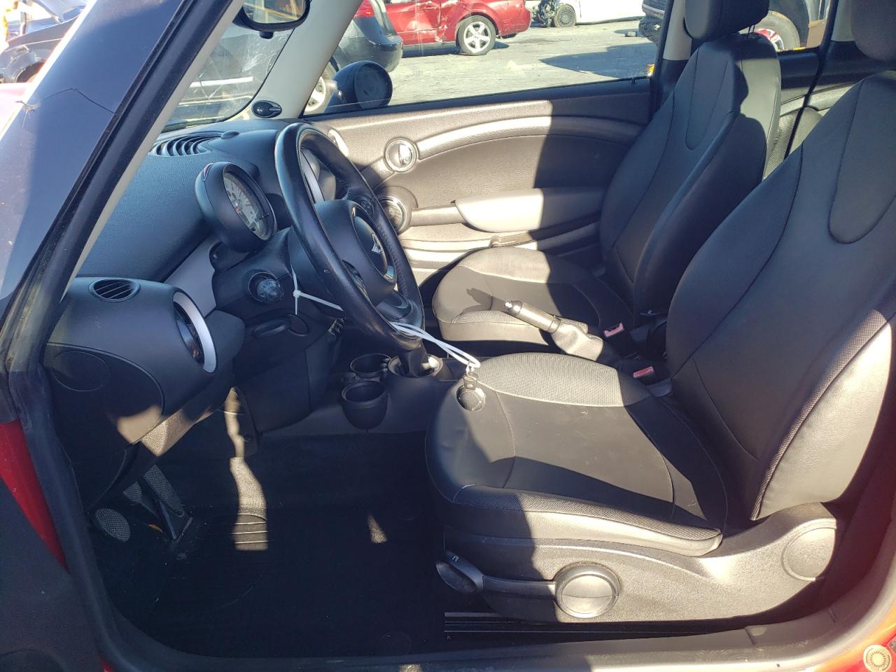 2011 Mini Cooper Clubman VIN: WMWZF3C59BTX82330 Lot: 92628375