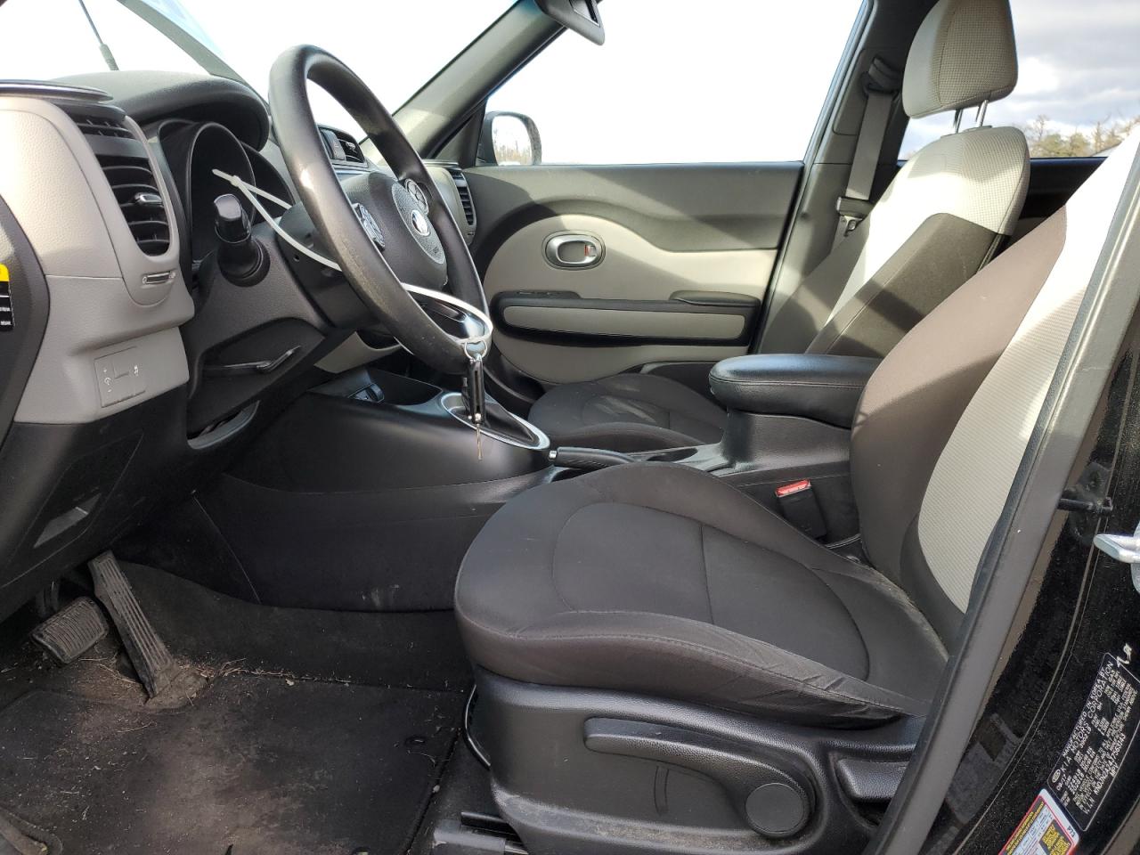 2018 Kia Soul VIN: KNDJN2A24J7563143 Lot: 92856795