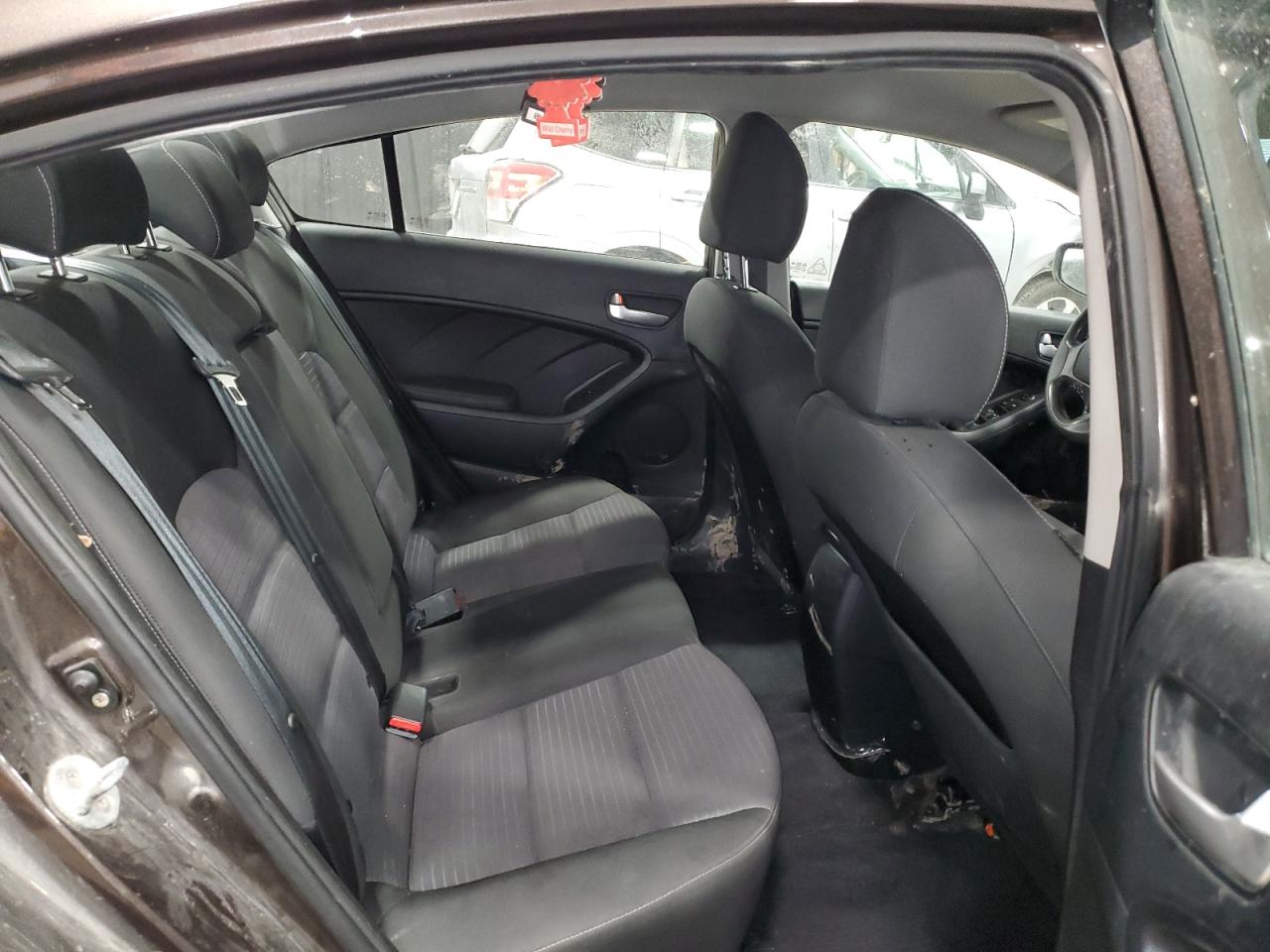 2017 Kia Forte Lx VIN: 3KPFL4A7XHE009926 Lot: 93548555