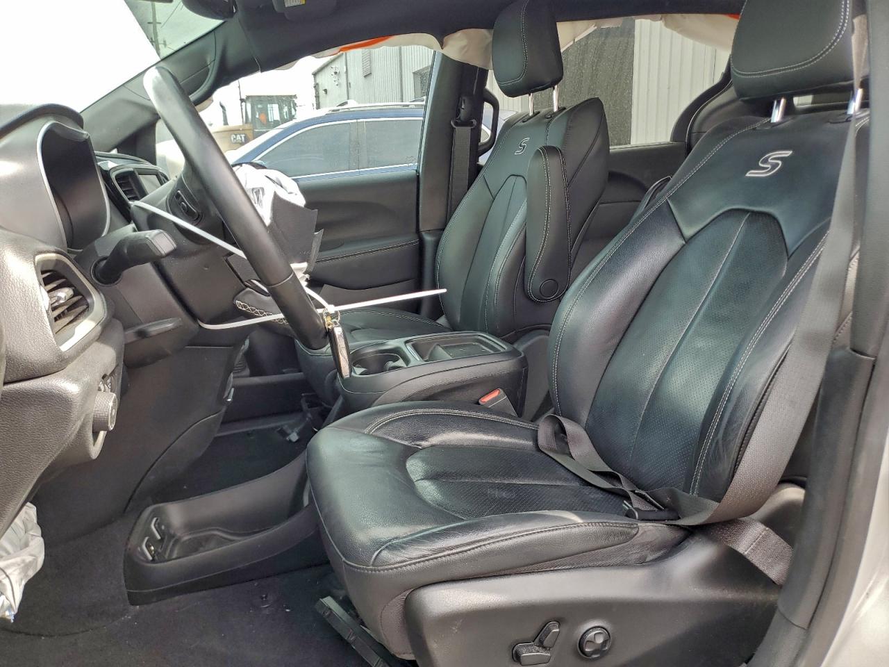 2020 Chrysler Pacifica Touring L VIN: 2C4RC1BG9LR233853 Lot: 93947145