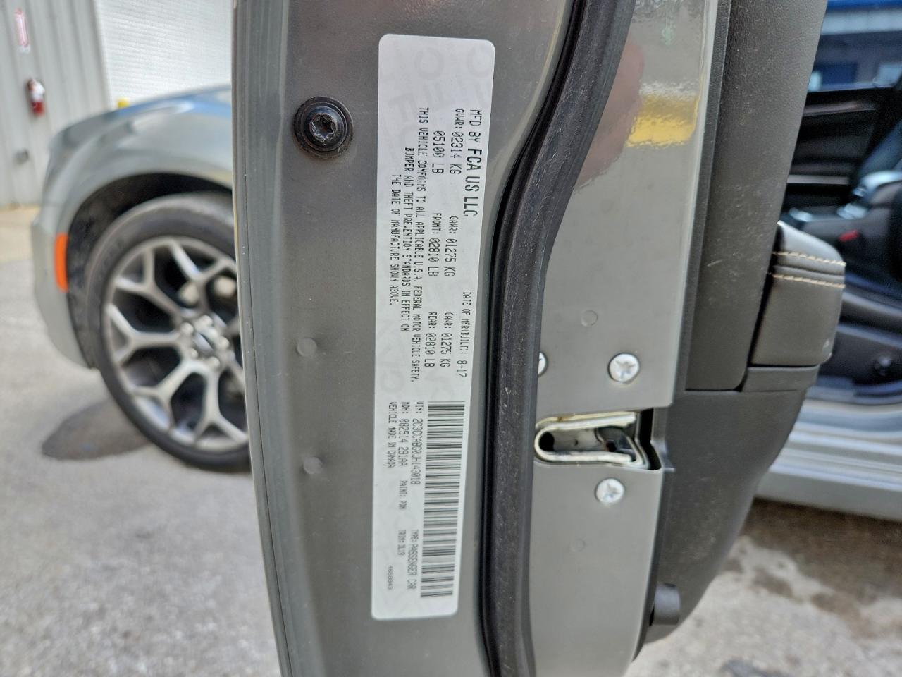 2018 Chrysler 300 S VIN: 2C3CCABG0JH143018 Lot: 94282335