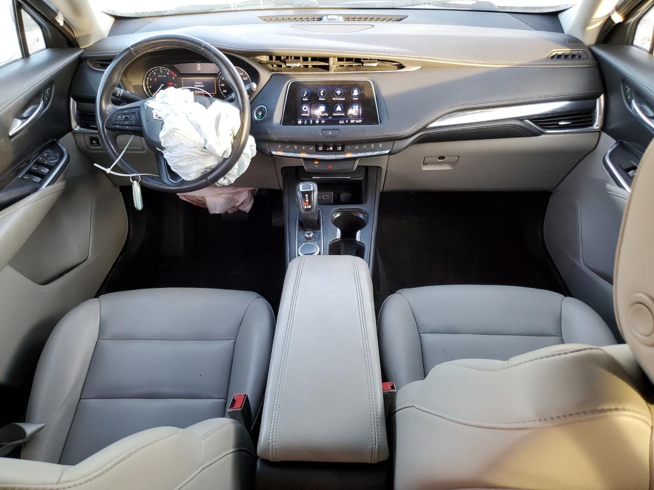 2019 Cadillac Xt4 Luxury VIN: 1GYAZAR47KF198883 Lot: 91254885