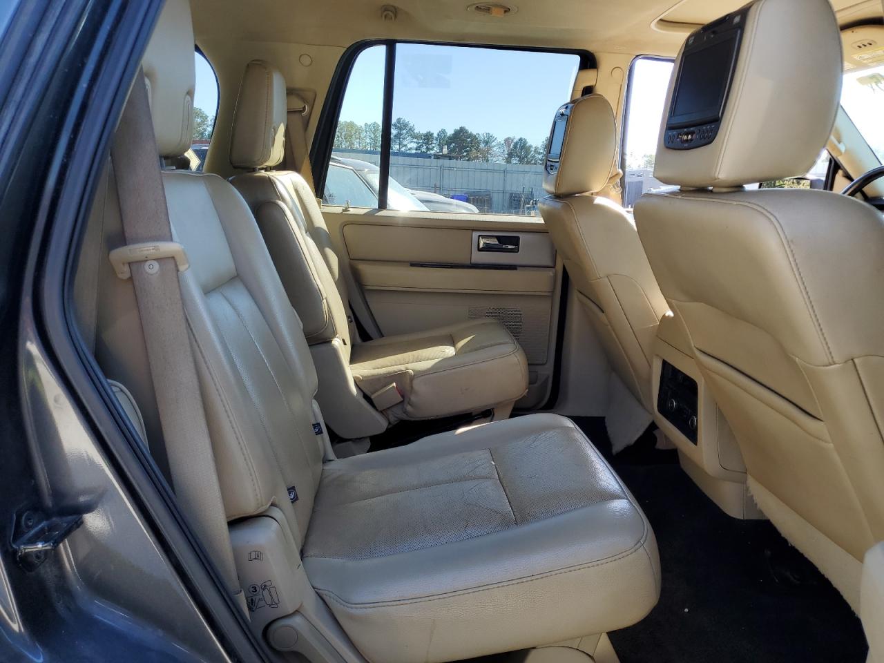 2015 Ford Expedition Limited VIN: 1FMJU1KT6FEF35752 Lot: 92890815