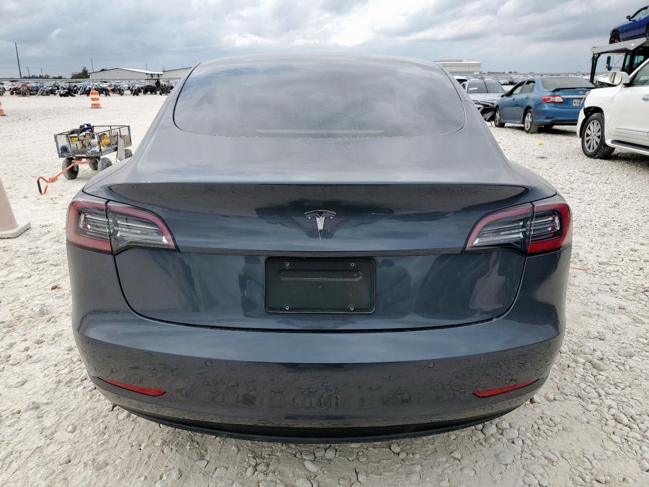 2022 Tesla Model 3 VIN: 5YJ3E1EA7NF249023 Lot: 93208175