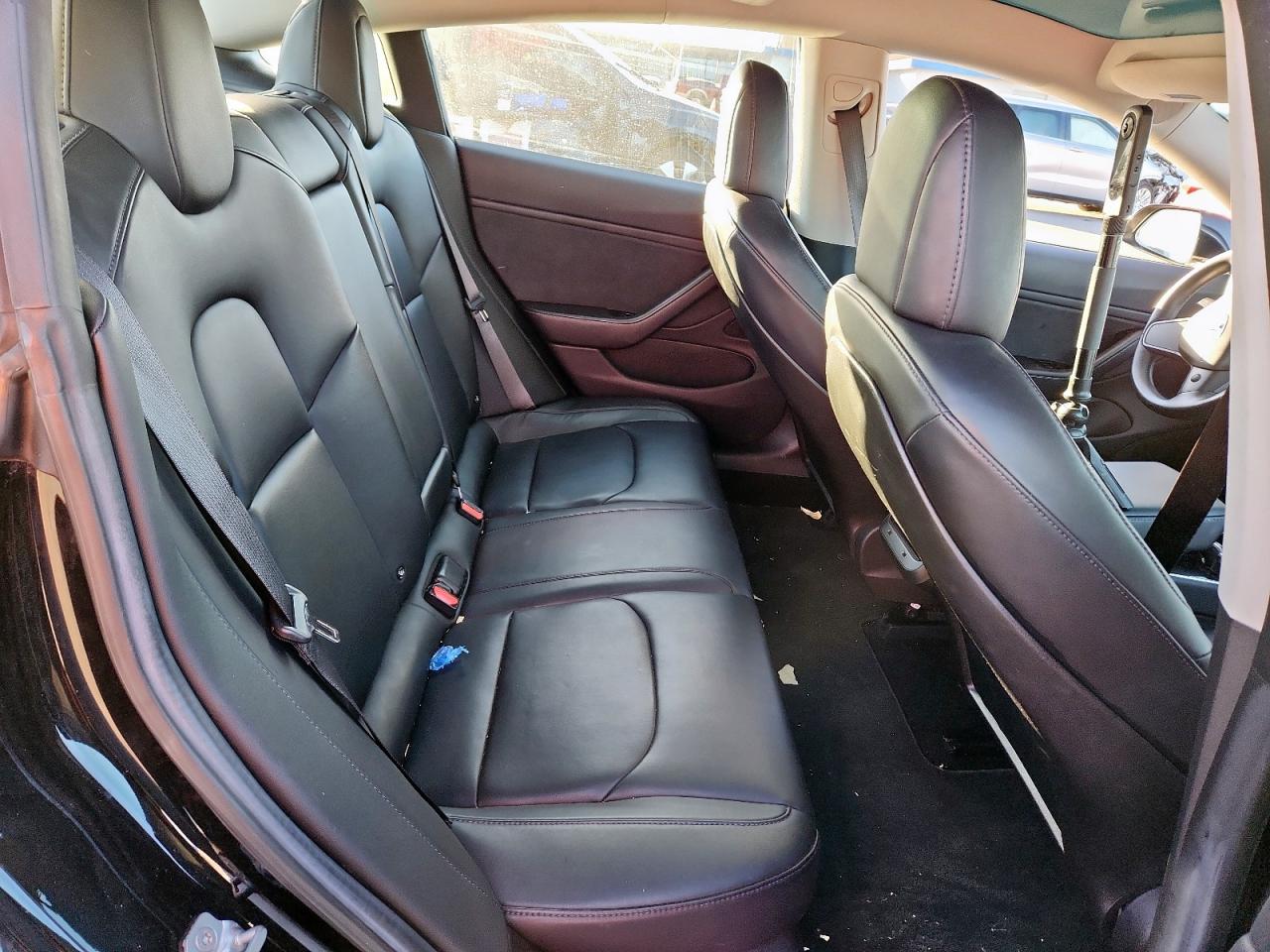 2018 Tesla Model 3 VIN: 5YJ3E1EA6JF010105 Lot: 92395805