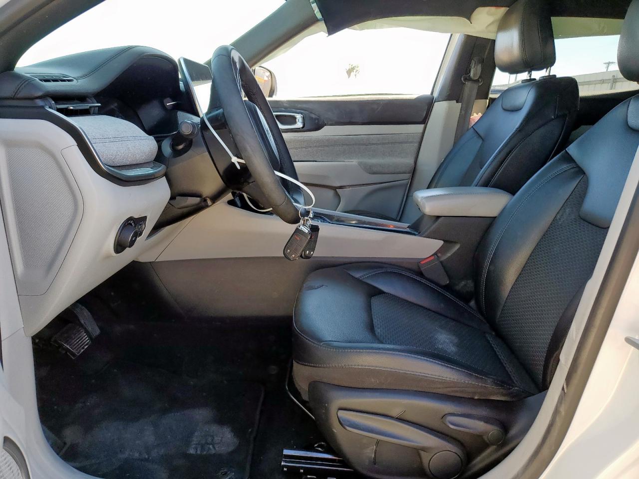 2024 Jeep Compass Latitude VIN: 3C4NJDBN1RT579678 Lot: 92063925