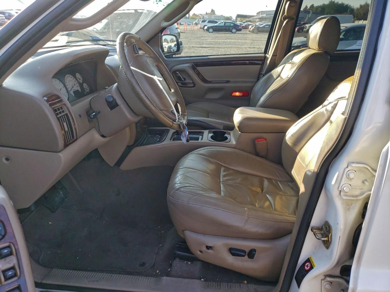 2002 Jeep Grand Cherokee Limited VIN: 1J8GX58N42C168015 Lot: 93717535