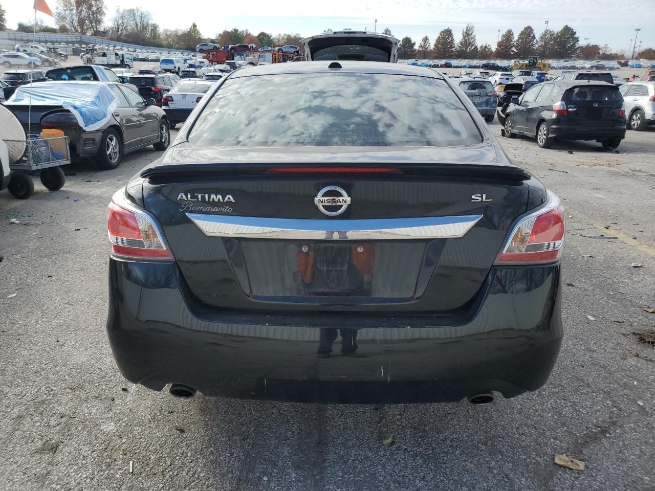 2015 Nissan Altima 2.5 VIN: 1N4AL3AP6FN868983 Lot: 92432945