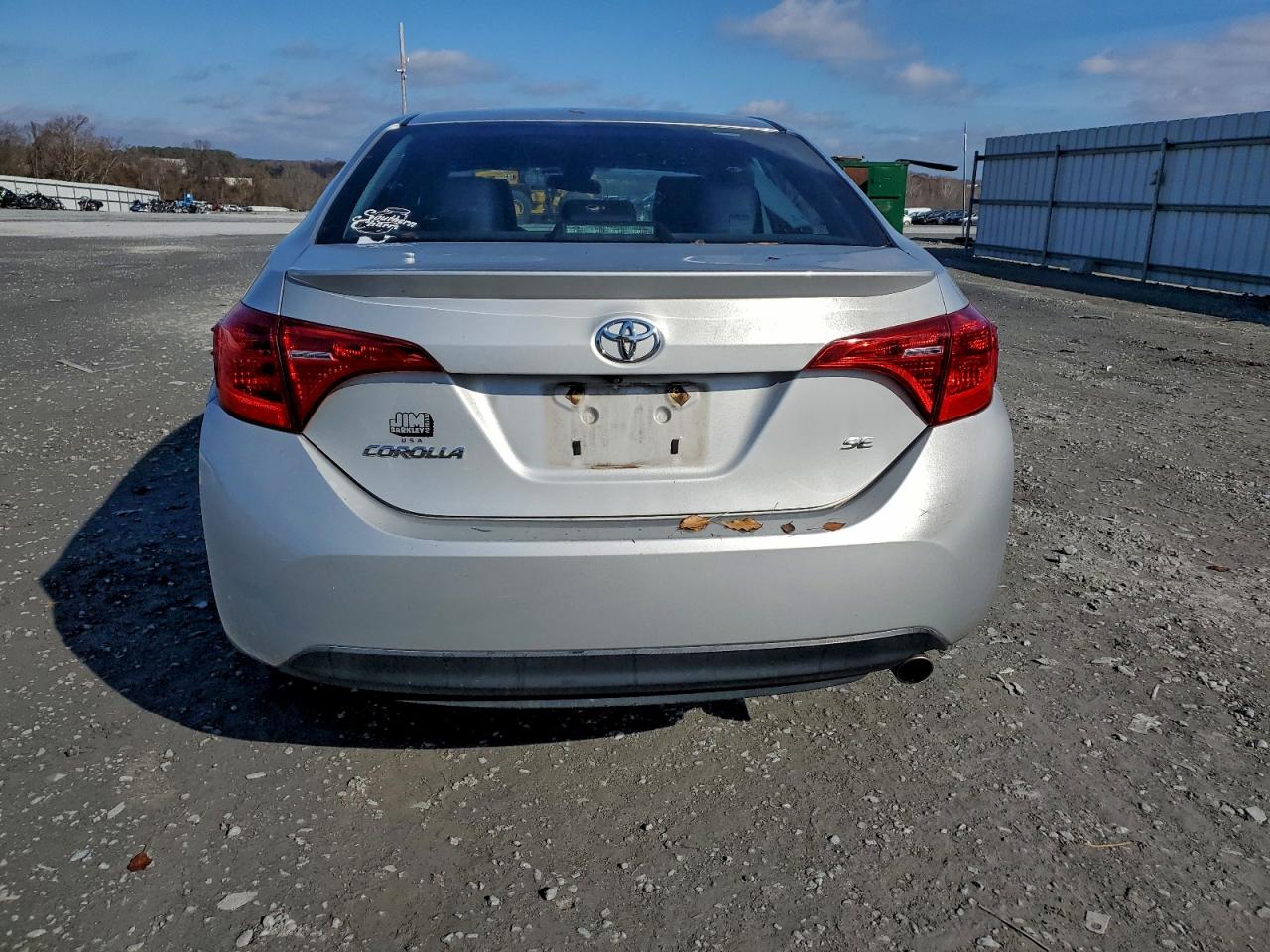 2017 Toyota Corolla L VIN: 2T1BURHE1HC758299 Lot: 94139625