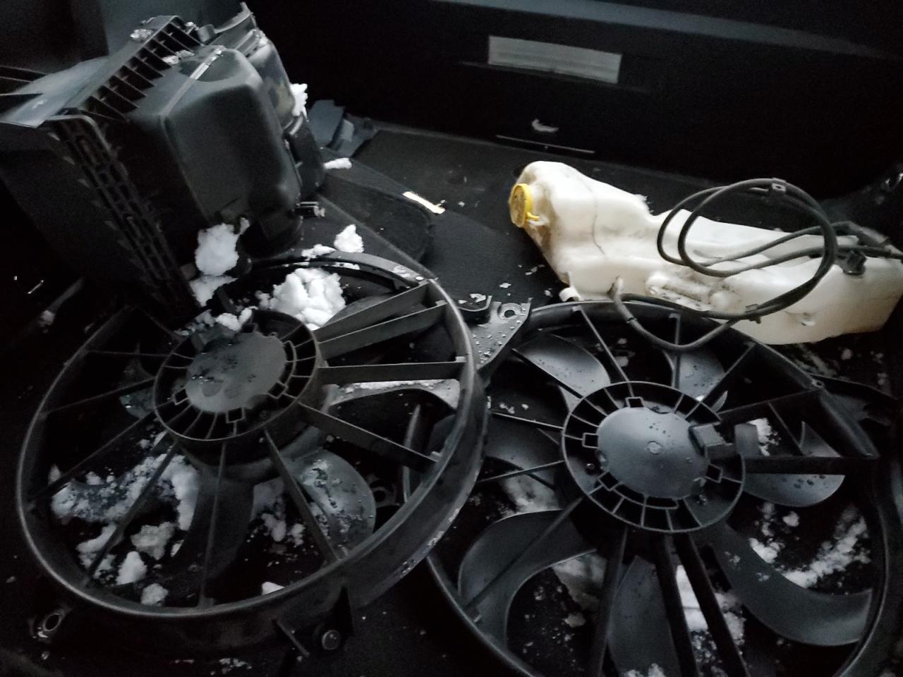 2018 Dodge Journey Se VIN: 3C4PDCAB2JT383626 Lot: 92372645