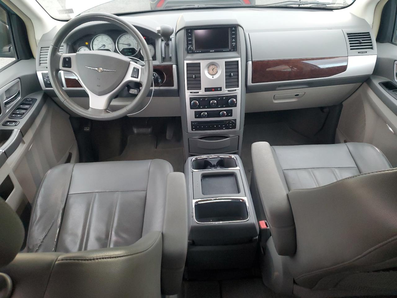 2010 Chrysler Town & Country Touring VIN: 2A4RR5DX5AR329764 Lot: 92233255