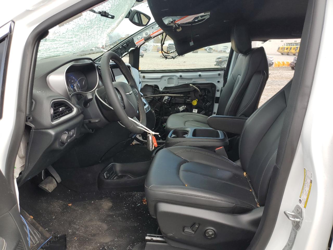 2025 Chrysler Voyager Lx VIN: 2C4RC1CG2SR571530 Lot: 90922835