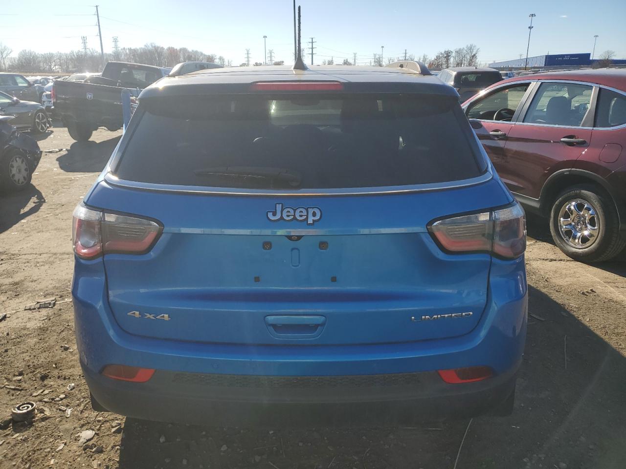 2018 Jeep Compass Limited VIN: 3C4NJDCB2JT396878 Lot: 92616495