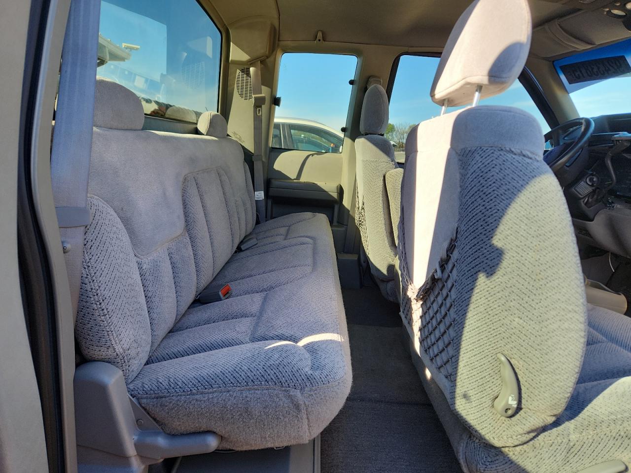 1999 Chevrolet Gmt-400 C1500 VIN: 1GCEC19R2XR107156 Lot: 92433815