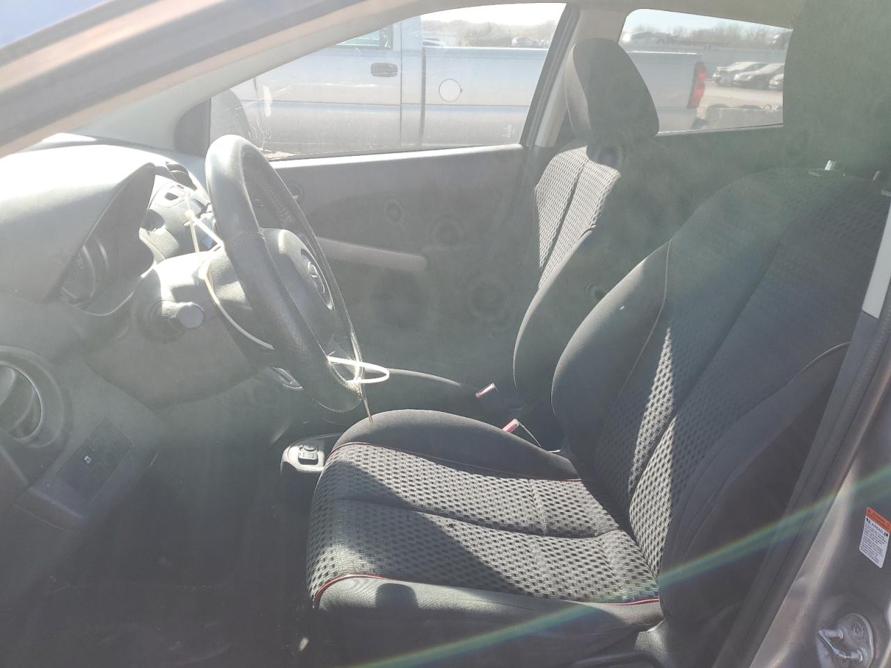 2011 Mazda Mazda2 VIN: JM1DE1HY5B0120172 Lot: 92285405