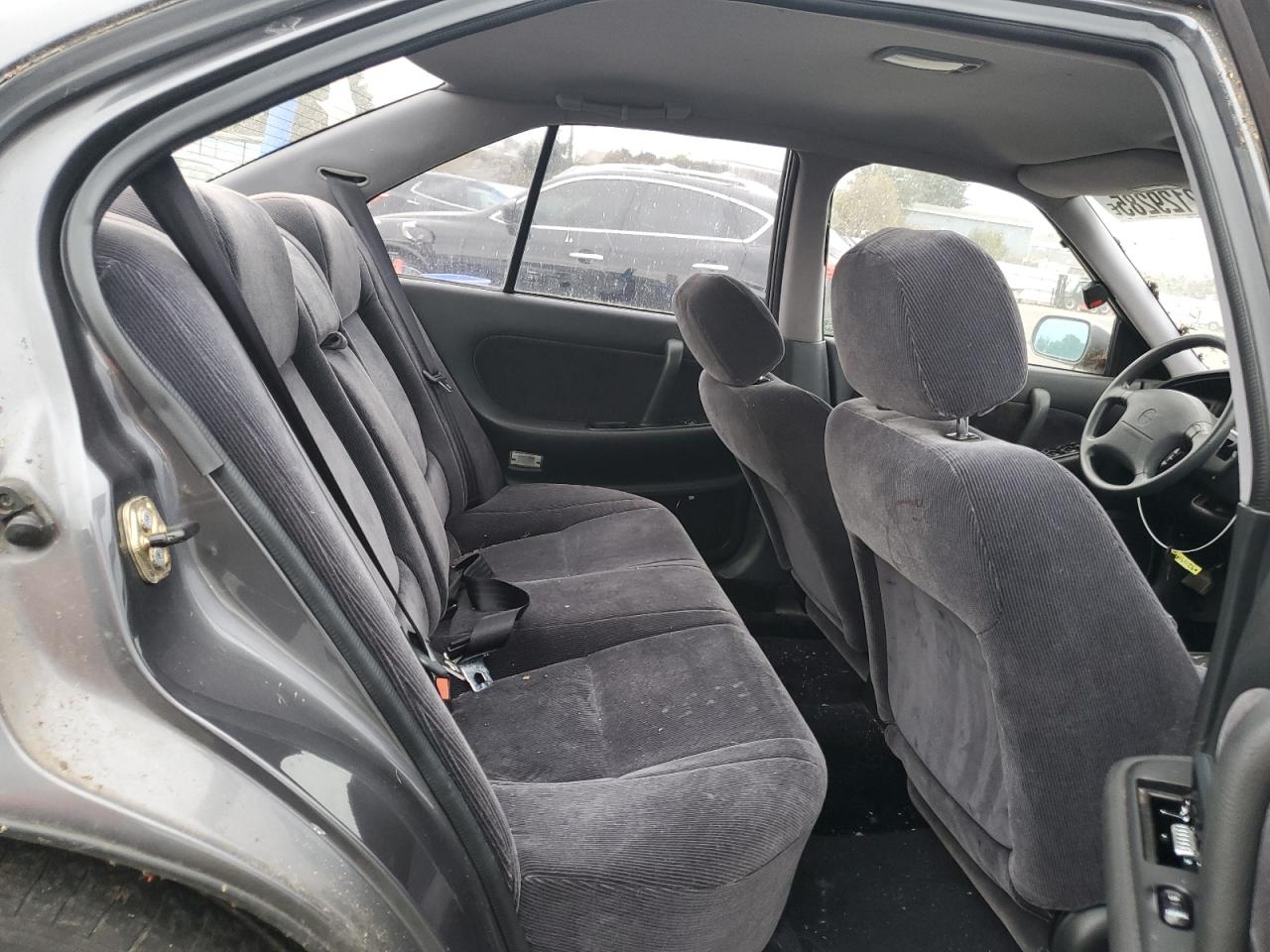 1992 Nissan Maxima Gxe VIN: JN1HJ01F1NT015246 Lot: 92129285