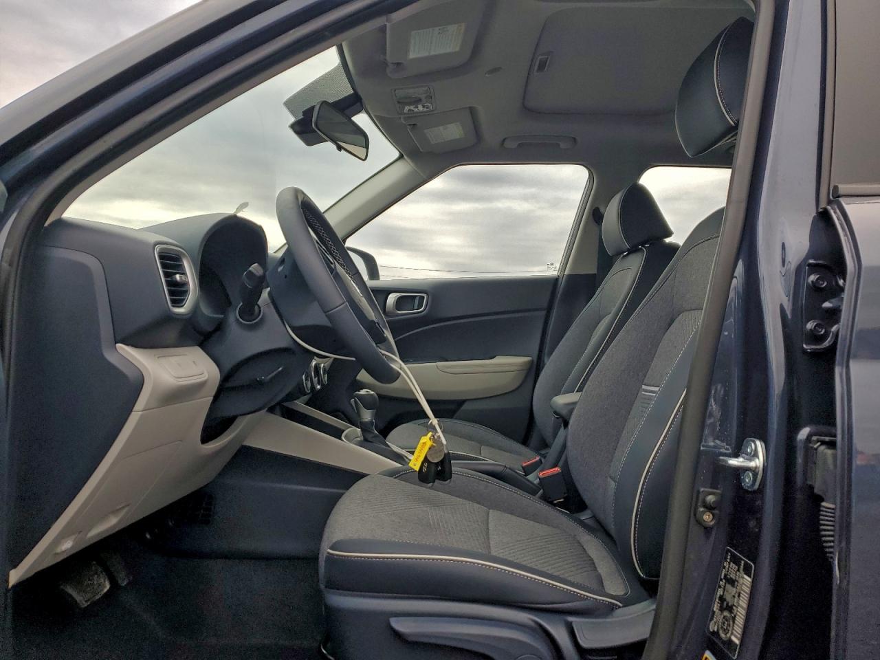 2025 Hyundai Venue Sel VIN: KMHRC8A30SU400346 Lot: 94671405