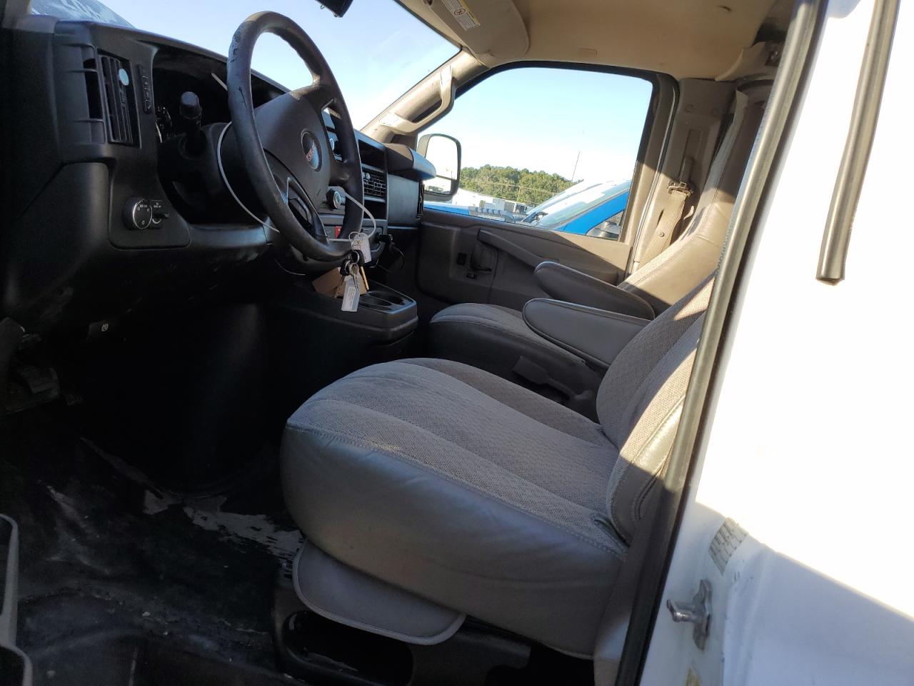 2016 GMC Savana G2500 VIN: 1GTW7AFF8G1904710 Lot: 90906885