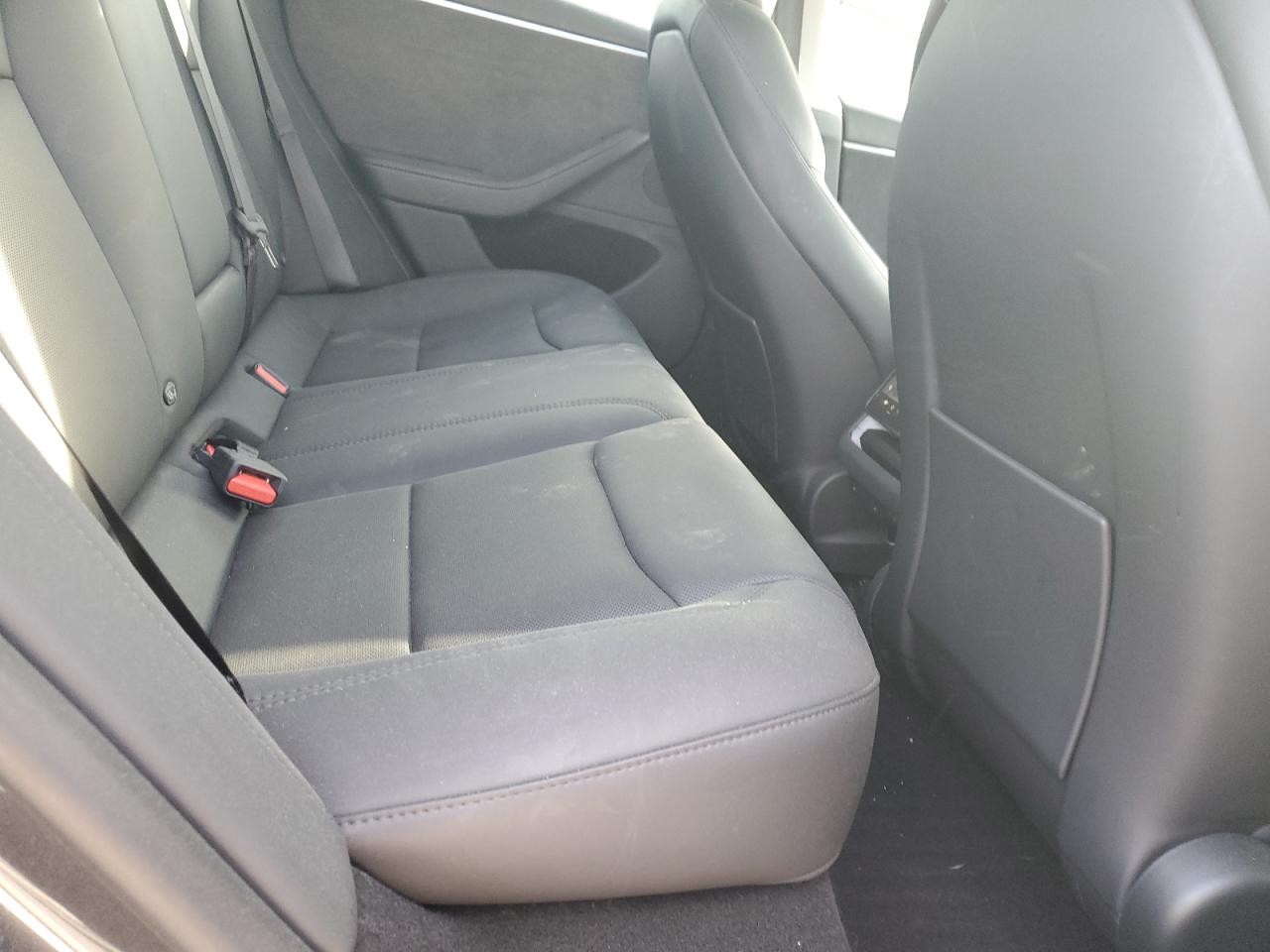 2025 Tesla Model 3 VIN: 5YJ3E1EB0SF927731 Lot: 91496815