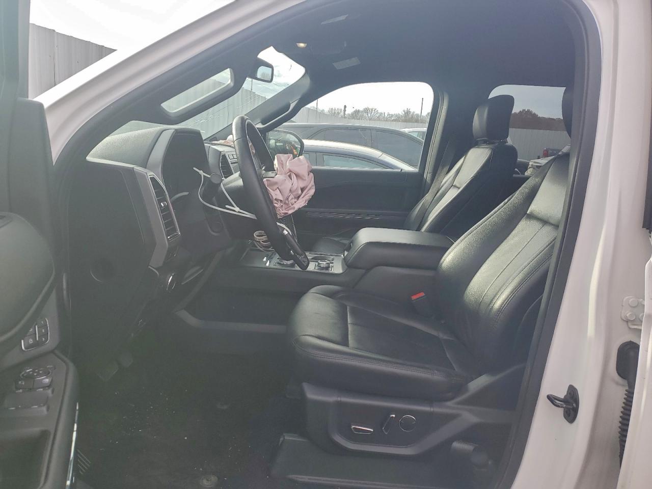 2019 Ford Expedition Xlt VIN: 1FMJU1JT5KEA85412 Lot: 93684015