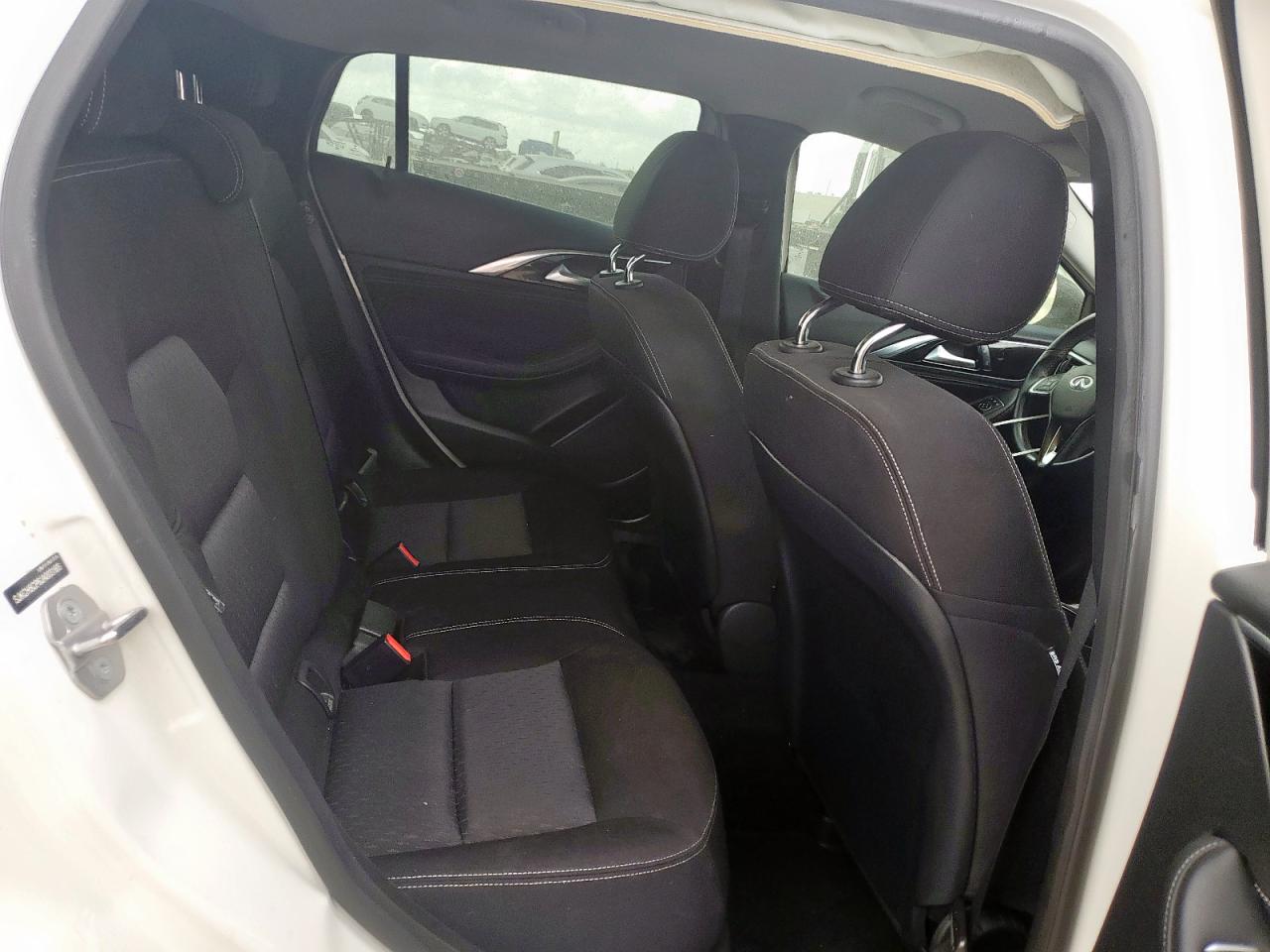 2018 Infiniti Qx30 Pure VIN: SJKCH5CP6JA003165 Lot: 93130245