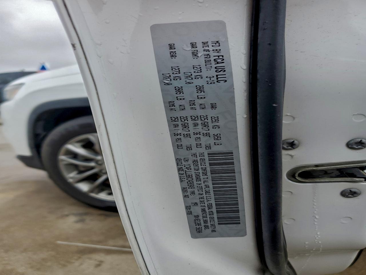 2019 Jeep Cherokee Latitude Plus VIN: 1C4PJLLB6KD420349 Lot: 93697635