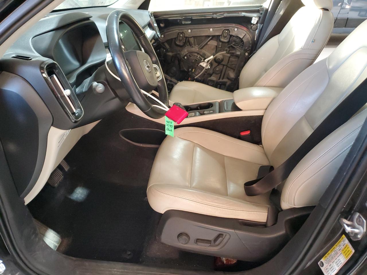 2019 Volvo Xc40 T5 Momentum VIN: YV4162UK8K2120319 Lot: 92405995