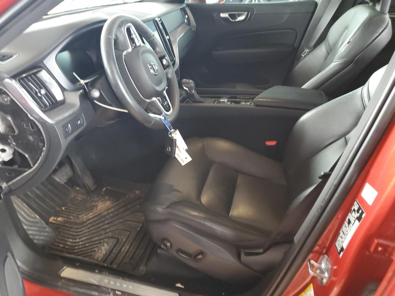 2018 Volvo Xc60 T5 VIN: LYV102RK1JB068834 Lot: 93435735