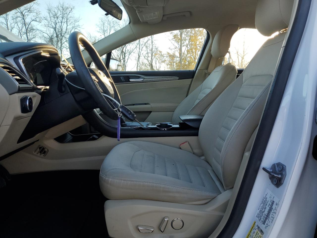 2014 Ford Fusion Se VIN: 1FA6P0HD1E5390006 Lot: 92639165