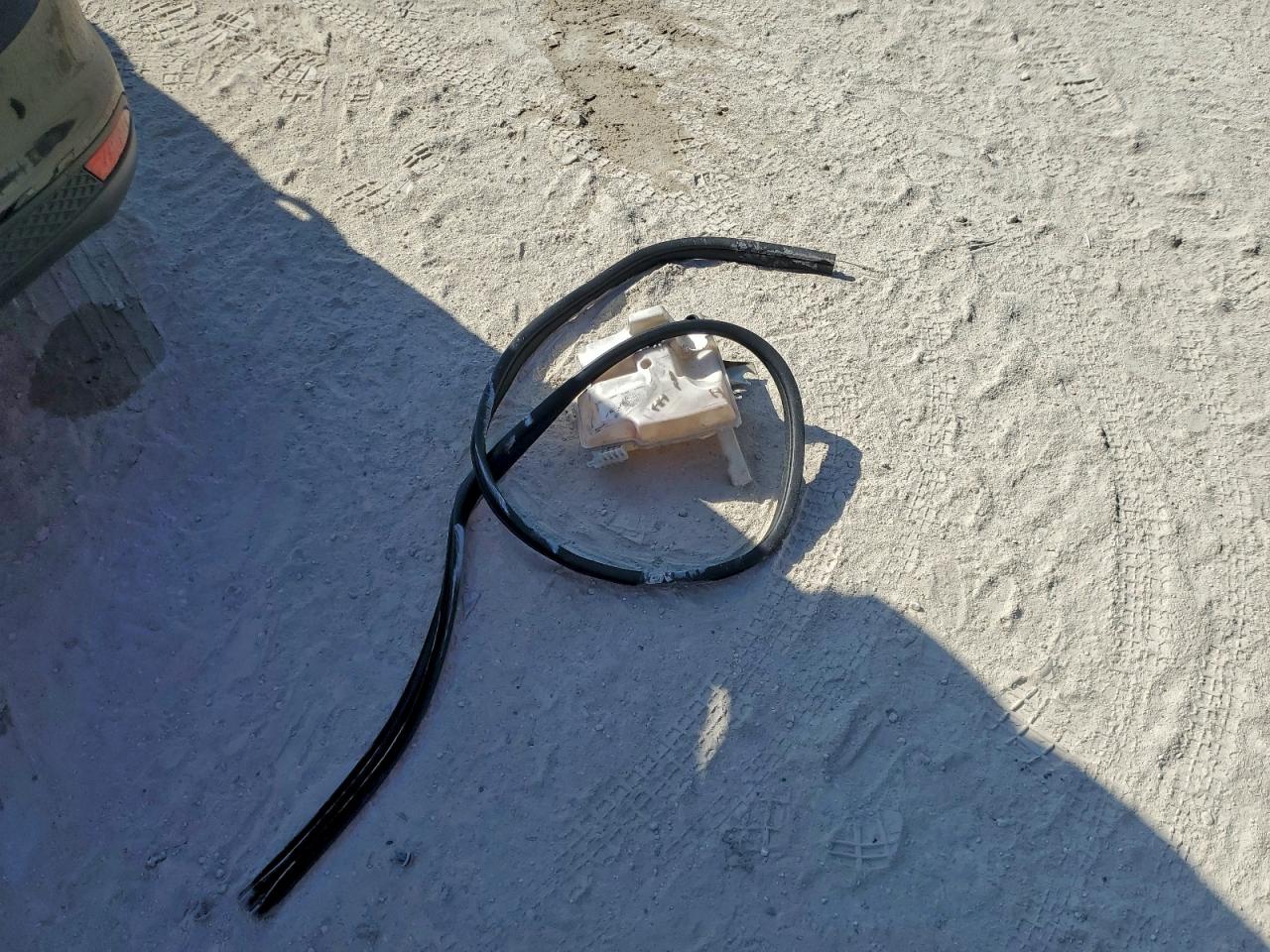 2014 Ford Focus Se VIN: 1FADP3F20EL165260 Lot: 94064565