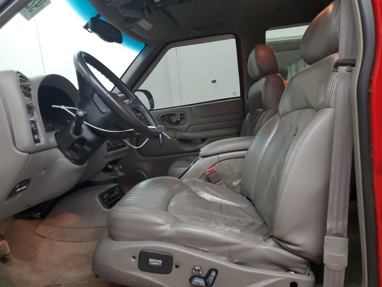 2000 Chevrolet Blazer VIN: 1GNDT13W3Y2313839 Lot: 92610125