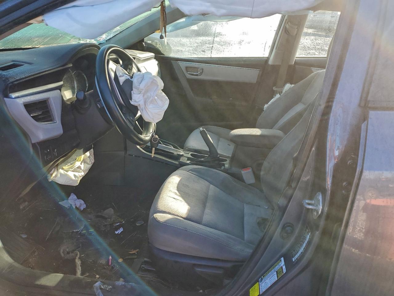 2015 Toyota Corolla L VIN: 5YFBURHE4FP271417 Lot: 93816615