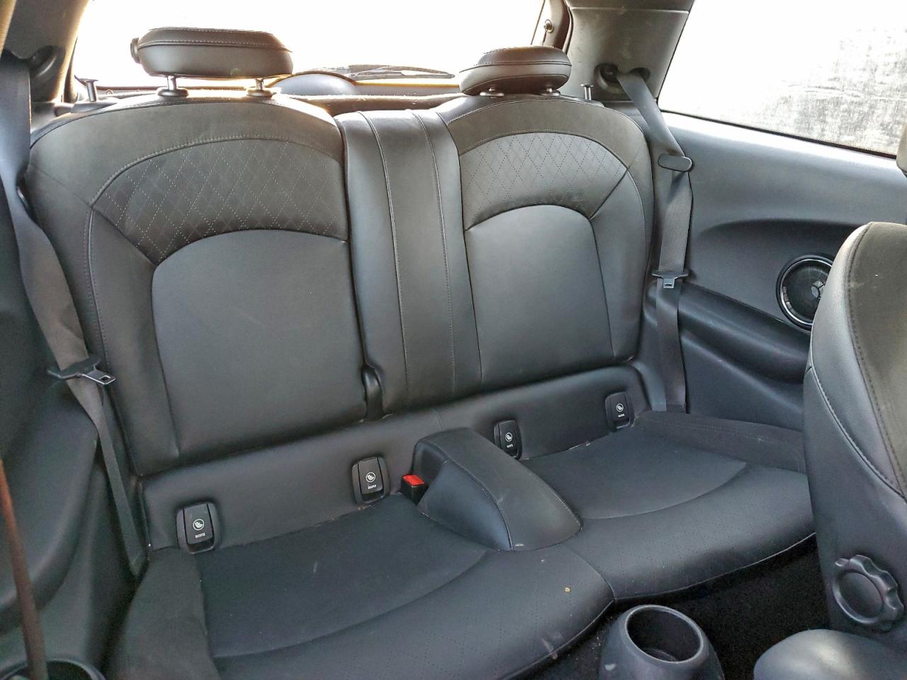 2016 Mini Cooper S VIN: WMWXP7C58G2A43929 Lot: 94250015