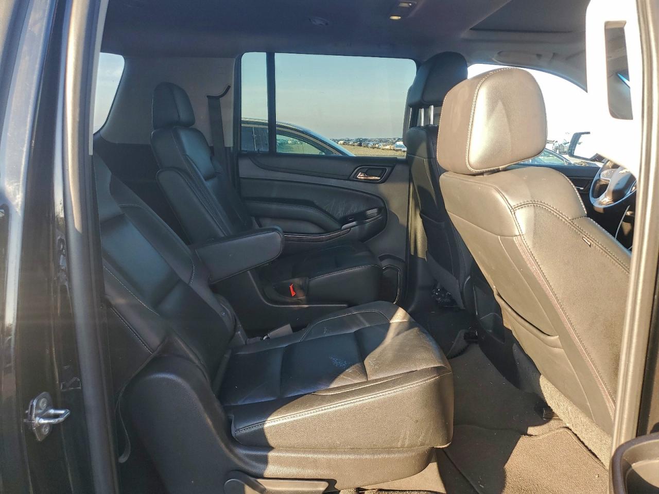 2019 Chevrolet Suburban K1500 Lt VIN: 1GNSKHKC1KR276346 Lot: 93153935