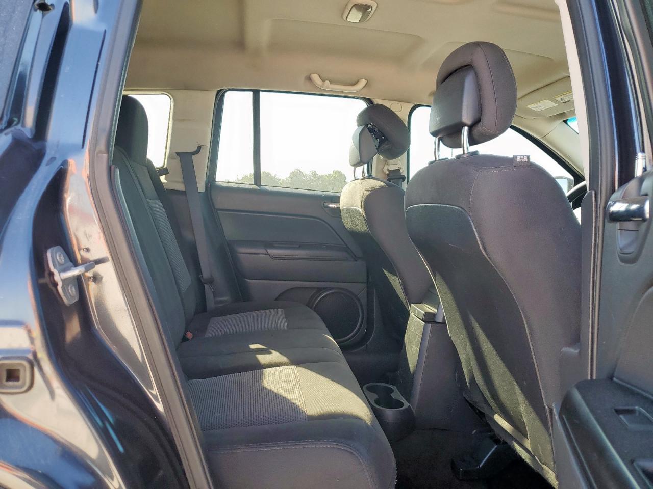 2016 Jeep Compass Sport VIN: 1C4NJCBA8GD560698 Lot: 91419485